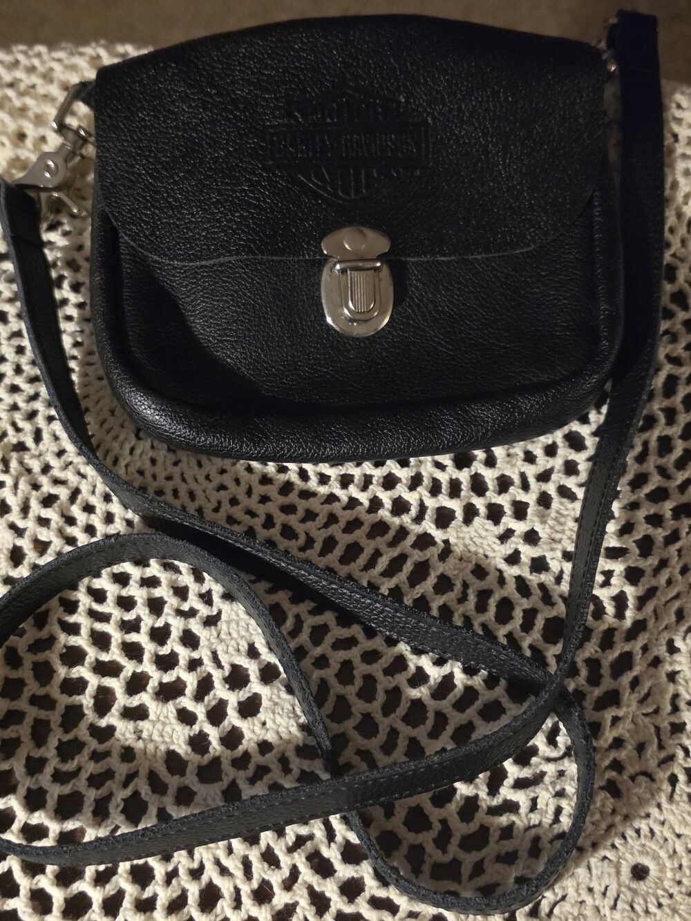 Harley-Davidson Black Leather Crossbody with Silver Clasp
